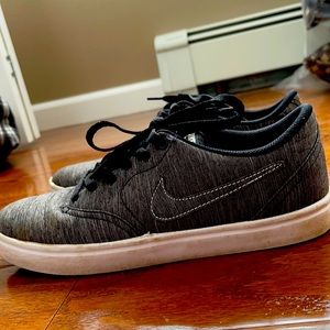 NikeCheck Solarsoft Canvas  SB 'Black White'